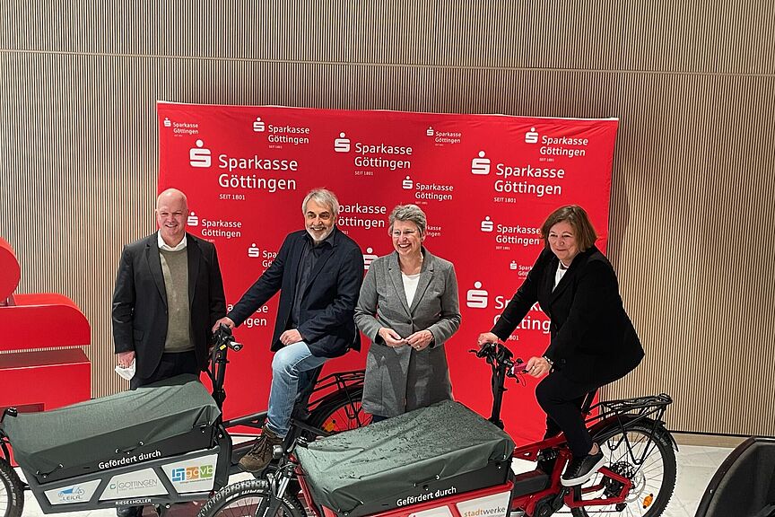 Neue Lastenräder für die Stadt Göttingen Übergabe neuer Lastenräder für die Stadt Göttingen