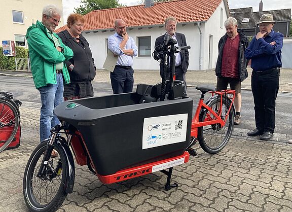Übergabe Lastenrad "Igel" in Weende